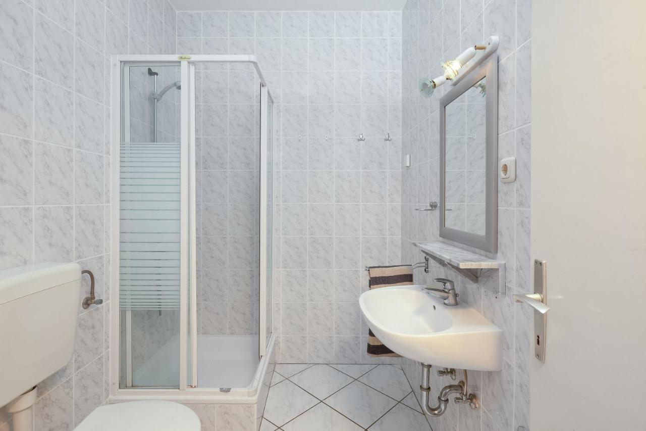Germania Rooms & Apartments سيلينا الغرفة الصورة