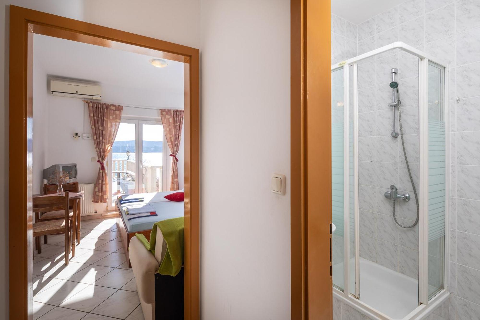 Germania Rooms & Apartments سيلينا الغرفة الصورة